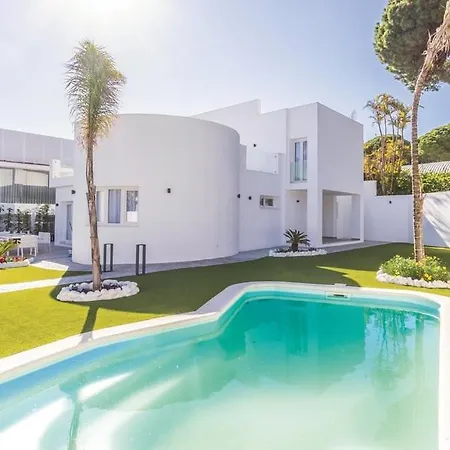 Pinomar Villa *