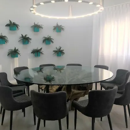 Pinomar Villa *