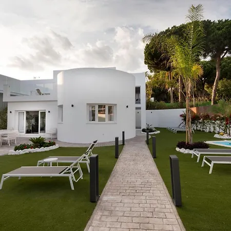 Pinomar Villa