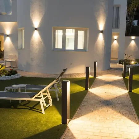 Pinomar Villa *